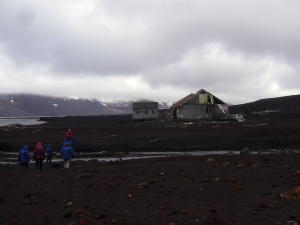Hike to Whaling Station