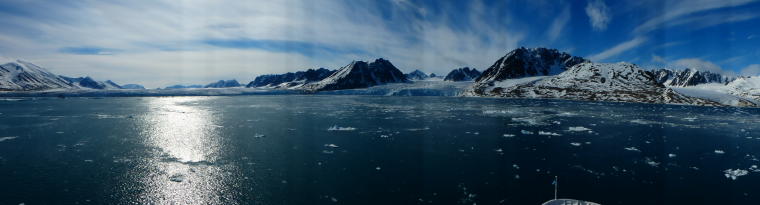 Monaco Glacier in Woodfjord